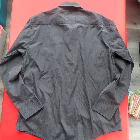 Airwalk long sleeve button down shirt grey stripe men's size M - Picture 3 of 6